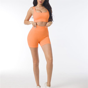 Conjunto de yoga sexy de color liso para gimnasio, leggings ajustados, top deportivo con espalda cruzada, 2 piezas, traje deportivo suave con tirantes para mujer - Product Image 2