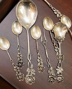 ชุดช้อนส้อมสแตนเลสสตีลพรีเมียมทันสมัยสำหรับงานแต่งงาน เหมาะสำหรับโรงแรมและร้านอาหาร เป็นมิตรกับสิ่งแวดล้อม ใช้งานได้หลากหลาย - Product Image 6