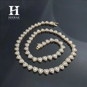 Cadena de tenis de oro macizo de 10K, 14K, 18K personalizada con diamantes en forma de corazón, diamantes creados en laboratorio con certificación IGI, joyería con halo en forma de corazón. - Product Image 4
