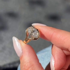 Anillo de Compromiso con Diamante Ovalado de 2.5 CT Cultivado en Laboratorio, Anillo de Promesa Solitario de Oro Sólido de 14K, Certificado por IGI - Product Image 4