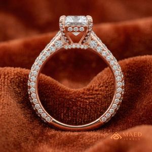 Anillo de compromiso de moissanita de corte radiante en oro rosa de 14K con halo oculto, joyería para fiesta nupcial, regalo para mujer, tendencia en EE. UU. - Product Image 5