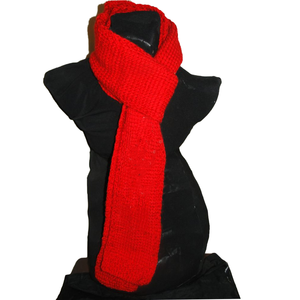 Écharpe en tricot jacquard rouge premium pour sororité, ensemble long et fin en acrylique au crochet, avec pompons, pour l'hiver, unisexe, confortable, style foulard/muffler - Product Image 1