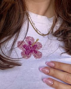 Top sin Mangas con Bordado Hecho a Mano y Adornos de Cuentas para Mujer, Diseñado con Detallado Trabajo de Cuentas para un Look Elegante - Product Image 1