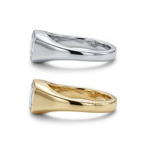 Anillo de Diamante Cultivado en Laboratorio con Corte Esmeralda y Engaste de Bisel, Platino, Corte Escalonado, Impresionante - Product Image 2