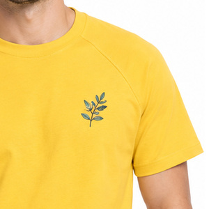 T-shirts Raglan Homme Personnalisés en Coton 300 GSM Impression en Relief OEM ODM 100% Coton Étiquette Personnalisée Fabricant Mondial de Vêtements en Gros - Product Image 5
