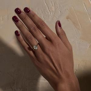 Bague de fiançailles solitaire minimaliste en or massif 14K 18K, sertie clos, taille ovale, étincelante, diamant de laboratoire, bijoux de mariage, vente en gros - Product Image 2