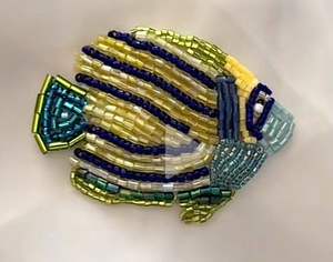 Hermoso broche bordado con cuentas, pin de lujo hecho a mano para vestido a precio económico. - Product Image 1