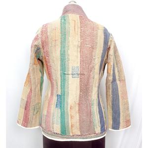 Hermosa chaqueta Kantha de diseño en algodón, multicolor, estilo étnico, con decoración de botones, hecha a mano, vintage, con bolsillo. - Product Image 4