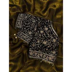 Sari de Diseño para Fiestas con Estampado Floral, Lentejuelas, Bordado Zari y Borde de Encaje - Product Image 2