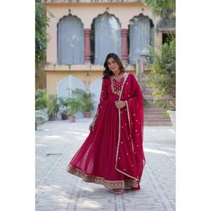 Paillettes Broderie Travail Robe et Dupatta Ensemble Fête Porter Des Robes De Bal Avec Un Look Élégant - Product Image 4