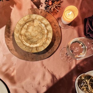 Assiette de présentation de luxe en nacre naturelle, ronde, en coquille de Capiz blanche, décorative, avec bord doré, pour événements et fêtes, vente en gros - Product Image 4