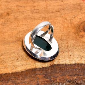 Bague en argent sterling avec onyx vert sculpté à la main, pierre précieuse ovale, bijoux bohèmes faits à la main, bague statement pour homme et femme - Product Image 6