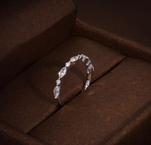 Anillo de Compromiso Vintage de Plata de Ley 925 con Diamante Certificado por IGI para Aniversario de Bodas y Regalo - Product Image 2