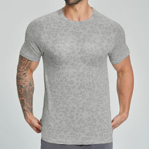 เสื้อยืดออกกำลังกายวิ่งสำหรับผู้ชาย ผ้าโพลีเอสเตอร์ 100% ลายพิมพ์แบบซับลิเมชั่น เสื้อโยคะ เสื้อยืดวิ่งไร้ตะเข็บ - Product Image 5