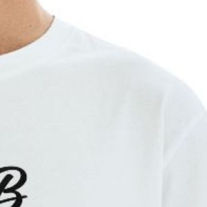 เสื้อยืดพรีเมียมทรงหลวมสำหรับผู้ชาย ผ้าคอตตอนหนา สไตล์ลำลอง สตรีทแวร์ พร้อมโลโก้สั่งทำ รับผลิตแบบ OEM ODM และ Private Label - Product Image 5