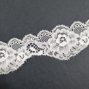 Encaje Elástico Ligero con Diseño Floral Festoneado, 6.5cm de Ancho, para Lencería, Vestidos y Decoración Nupcial - Product Image 2