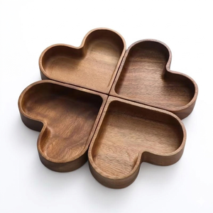 ถาดไม้แบ่งช่องใส่เครื่องปรุง 4 ช่อง รูปหัวใจ ถาดเสิร์ฟแบบยั่งยืนสำหรับถั่วและผลไม้อบแห้ง สุดหรู - Product Image 2