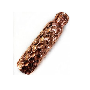 Bouteille en cuivre 100% naturel, design moderne, artisanat très demandé, couleur naturelle, bouteille en cuivre polie à la main. - Product Image 5