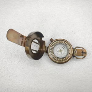 Brújula de Bolsillo Vintage de Latón con Tapa Plegable y Mira, Brújula Náutica Hecha a Mano, Instrumento de Navegación Marítima, Regalo para Exploradores - Product Image 3