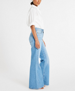 Vaqueros acampanados de cintura alta para mujer, estilo europeo-americano, pantalones de mezclilla casuales de color liso, de pierna ancha, efecto adelgazante, largos, con parte inferior acampanada, para primavera y otoño. - Product Image 3