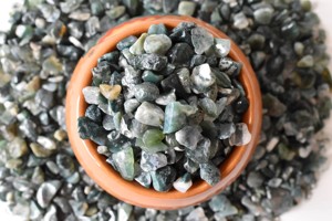 Best Unique Design Natural Moss Agate <b>Crystal</b> <b>Chips</b> Top Quality Feng Shui Style Polished Gemstone for Decoration - Product Image 5