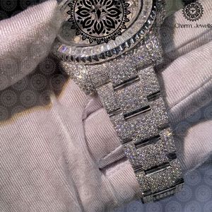 Charm Jewells Montre à quartz analogique ronde de luxe avec bracelet en acier inoxydable 40 mm avec fermoir pliant lumineux unisexe - Product Image 5