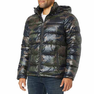Veste matelassée d'hiver pour homme avec logo personnalisé, capuche brillante de haute qualité, col montant, fermeture éclair, broderie, collection 2026 - Product Image 3