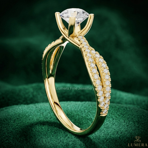 Anillo de Compromiso de Moissanita de Corte Redondo Premium en Oro Amarillo de 9KT, 10KT, 14KT y 18KT con Banda Trenzada Pavé y Diseño Solitario - Product Image 4