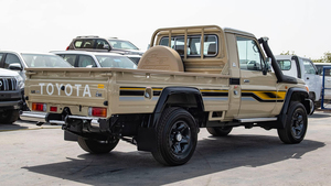 BRAND NEW 2024 <b>TOY</b> OTA LA ND CRU ISER 70 SERIES LC70 0KM 2SEATERS 4CYLINDER 299HP AUTOMATIC TRANSMISSION - Product Image 3