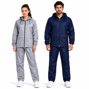 ชุดกันฝนแบบ unisex กันน้ำ พร้อมฮู้ด เสื้อแจ็คเก็ตและกางเกงขายาว น้ำหนักเบา สำหรับกิจกรรมกลางแจ้ง ป้องกันลม ป้องกันฝน เหมาะสำหรับงานกลางแจ้ง รับผลิตแบบ OEM - Product Image 1