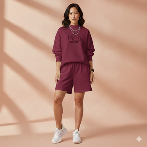 Ensemble assorti décontracté d'été pour femmes, haut à col haut et manches courtes et short mi-long en tricot doux de qualité supérieure - Product Image 1