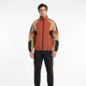 Ensemble de sport en nylon imperméable et coupe-vent pour homme, respirant, pour marque de streetwear B2B - Product Image 3