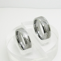 Bagues en carbure de tungstène à motifs taillés en diagonale, alliances brossées pour hommes et femmes, bijoux modernes en gros