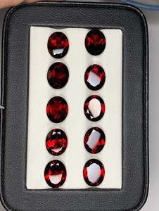 Pierre précieuse naturelle en grenat ovale facetté, pierre non montée pour la création de bijoux, bagues, pendentifs, boucles d'oreilles, cristal rouge foncé - Product Image 6