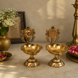 Lampe à huile décorative en laiton faite à la main pour la Puja, idéale pour la maison, le temple, les festivals, cadeau de retour, fabricant et fournisseur OEM en gros - Product Image 4