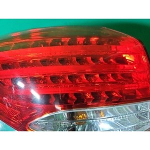 Luz trasera izquierda usada i40 924013Z510 - Product Image 3
