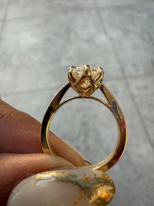 แหวนหมั้นทรงยาวประดับเพชร 3 กะรัต รูปหกเหลี่ยม ประดับทองคำ แหวนแฮนด์เมดระยิบระยับ ของขวัญวันครบรอบ - Product Image 3