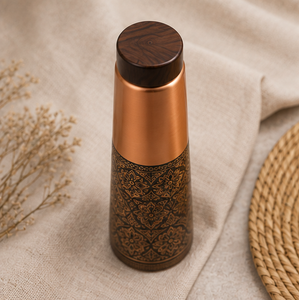 Bouteille en cuivre bronze à double finition de qualité supérieure avec bouchon en bois, thermos de voyage portable au design oriental - Product Image 4
