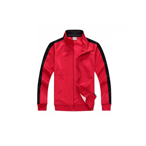 Elegante conjunto deportivo para hombre, ropa atlética cómoda diseñada para uso en el gimnasio, viajes y ocio de fin de semana. Prendas de algodón orgánico. - Product Image 6