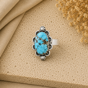 Anillo de Plata con Turquesa Golden Hill, Joyería Artesanal de Turquesa, Anillo Boho del Suroeste para Mujer, Joyería de Moda, Regalo - Product Image 1