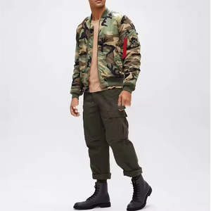 Chaqueta Bomber de Invierno Personalizada para Hombre y Mujer, Impermeable, Ecológica, Reversible, Transpirable y Resistente al Viento, 100% Poliéster - Product Image 6