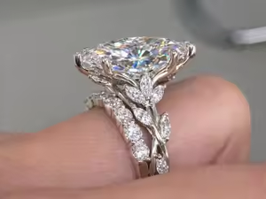 Anillo de Compromiso de Moissanita con Corte Ovalado de 6 Quilates, Inspirado en el Estilo Vintage, en Oro Blanco de 14K, Joyería para Mujer, Regalos de Boda y Aniversario - Product Image 2