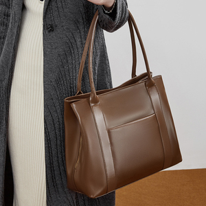 Sac fourre-tout classique en cuir PU pour femme, grande capacité, style décontracté, couleur marron, deux poignées, ouverture supérieure, usage quotidien - Product Image 1