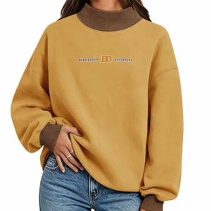 เสื้อคอเต่าแขนยาวผู้หญิงทรงโอเวอร์ไซส์ สีชมพู ผ้าคอตตอนผสม พิมพ์ลายตัวอักษร BBE ด้วยเทคนิค Heat-Transfer  ป้องกันรอยยับด้านหน้า น้ำหนัก 200 กรัม - Product Image 1