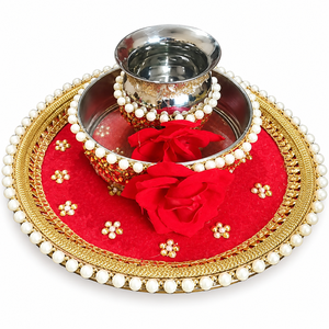 Juego de Thali para Karwa Chauth, 3 Piezas, Thali Decorativo para Pooja con Borde de Perlas, Detalles Dorados y Diseño Festivo - Product Image 1