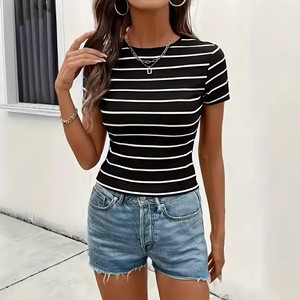 เสื้อยืดผู้หญิง OEM ODM แบบลำลอง แห้งเร็ว ราคาโรงงาน ผลิตจากผ้าฝ้ายพรีเมียม ดีไซน์เฉพาะตัว พร้อมซับใน รับออกแบบตามสั่ง - Product Image 3