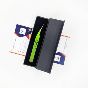 Pinzas para Pestañas de Acero Inoxidable Profesionales con Diseño Personalizado, Pinzas Rectas de Color Verde con Dientes Suaves - Product Image 4