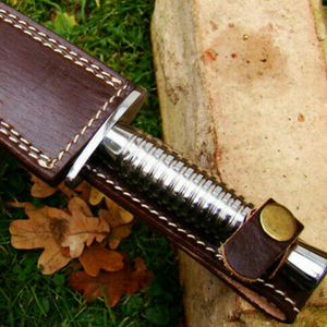 Couteau de chasse artisanal en acier Damas avec manche en acier argenté, lame fixe à motifs, étui en cuir marron - Product Image 2