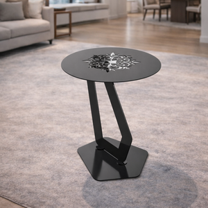 Mesa de Centro Estilo Industrial, Acero Negro Mate, Base con Soporte Angulado y Recortes Florales Artísticos, Mueble Metálico para Sala de Estar - Product Image 1