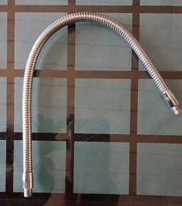 Resorte Flexible Profesional de 22 mm para Trabajos de Plomería e Instalación - Product Image 4